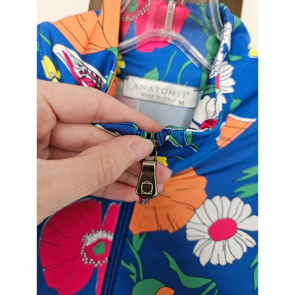 Anatomie Blue Quarter Zip Belle Vizcaya Floral Travel Top Size Medium - Picture 6 of 14